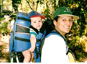 backpackmommy.jpg (35819 bytes)