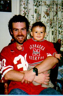 nebraskafans.jpg (32981 bytes)